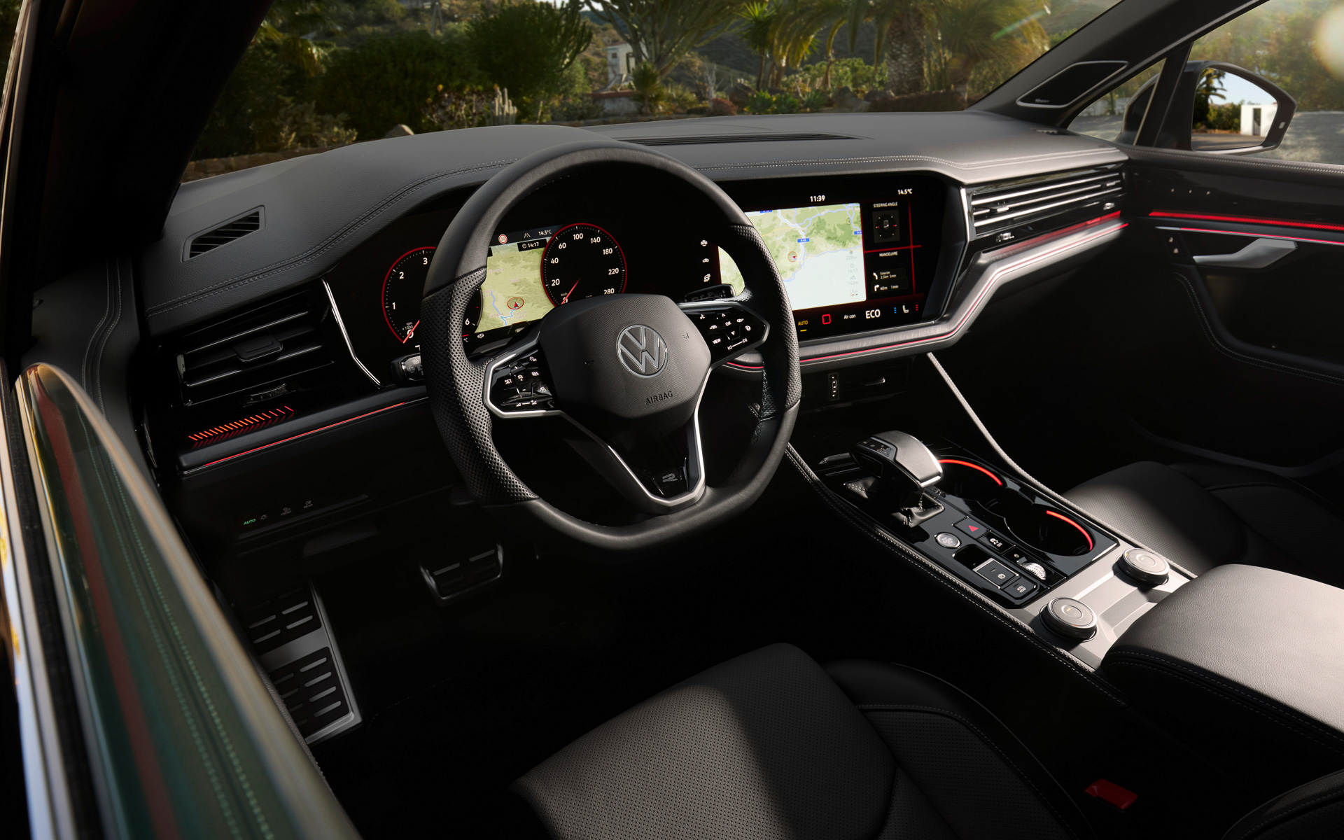 Rラインのインテリア