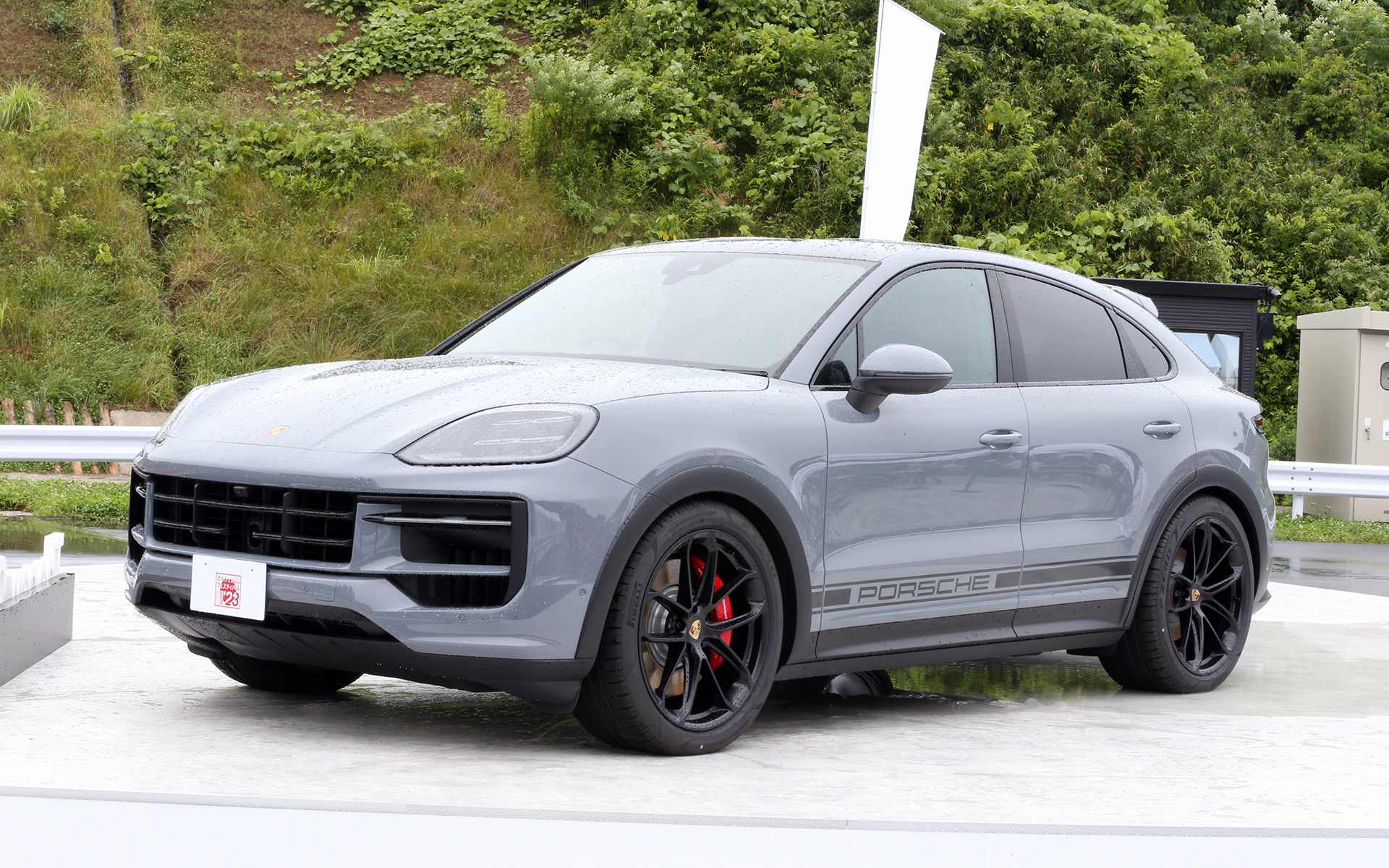 新型カイエン クーペ S