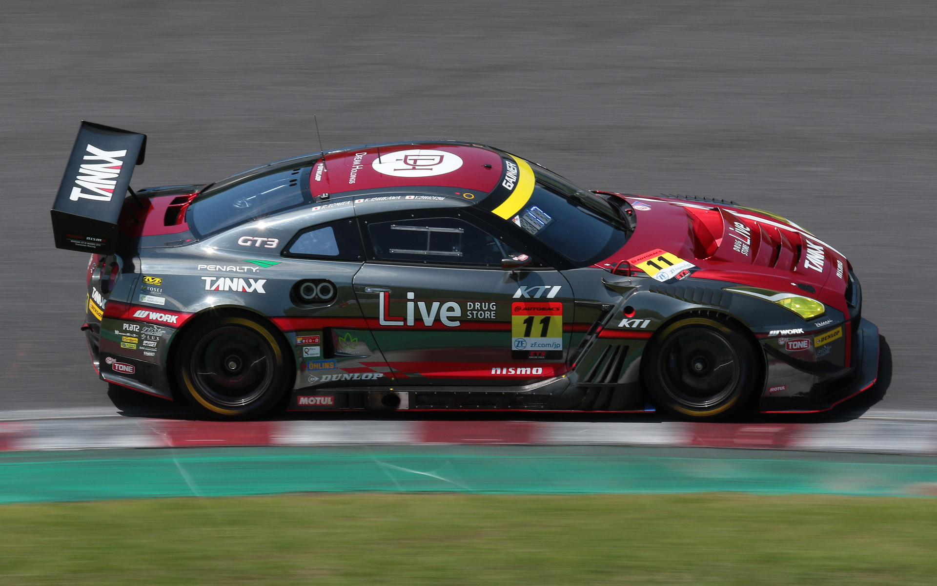 GT300クラス予選2位の11号車 GAINER TANAX GT-R（富田竜一郎/石川京侍/塩津佑介組、DL）