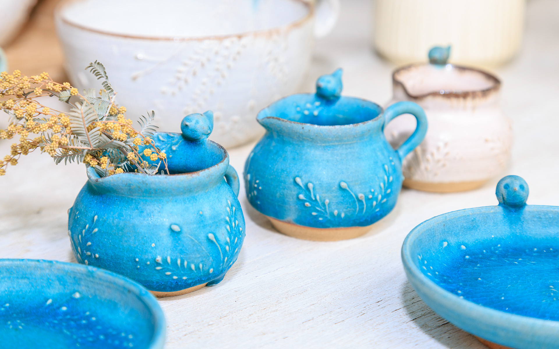 小鳥がふちに乗っているのが推しポイント