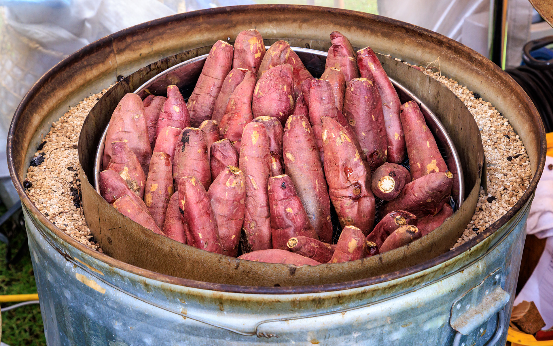 石焼きではなく、独自に考案した「壺焼き」という製法