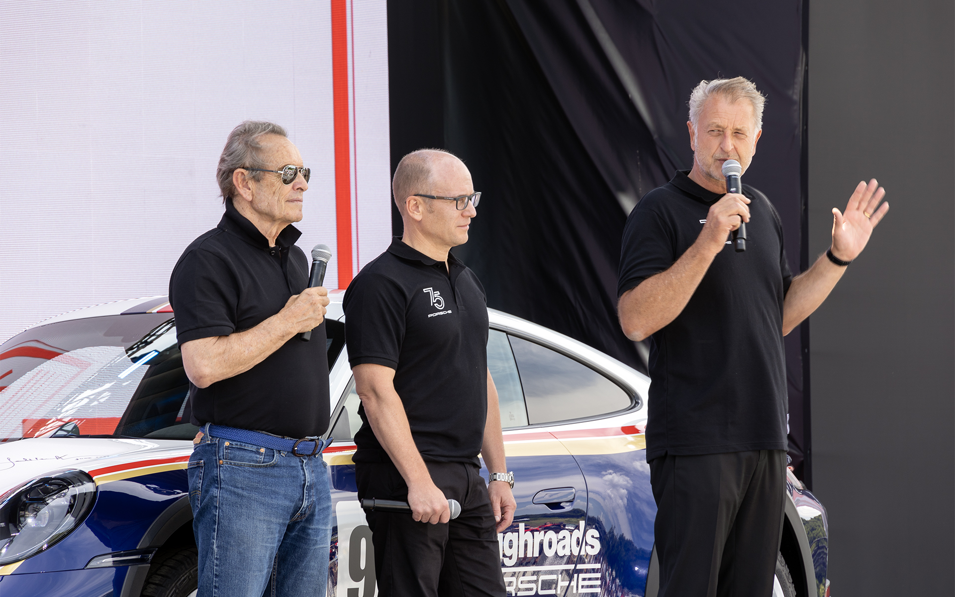 トークの終盤にはポルシェAGセールス及びマーケティング担当取締役のデトレフ・フォン・プラテン氏も登場