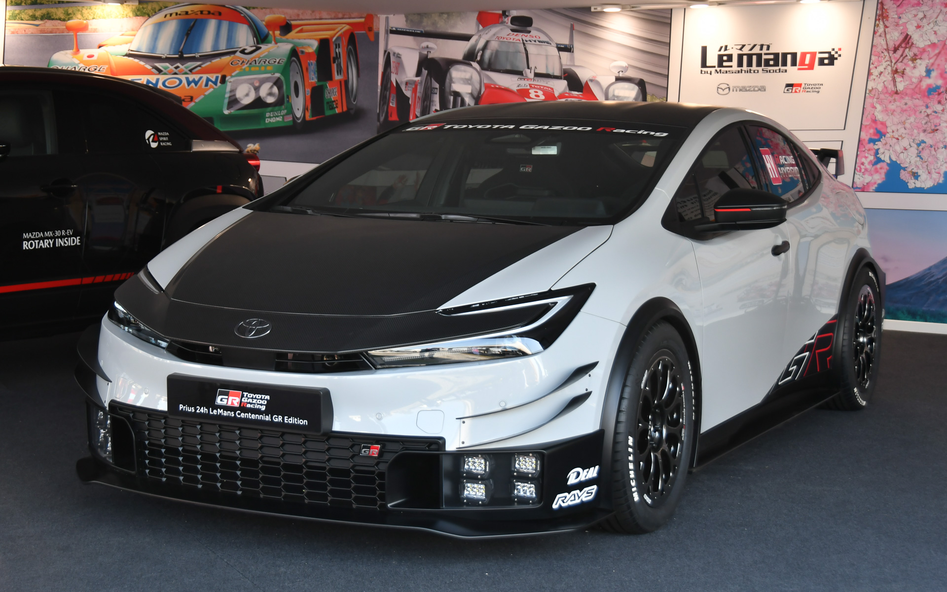 新型プリウスGRエディション