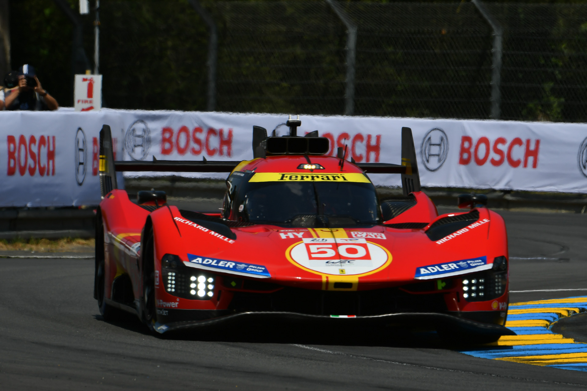 予選セッションでトップに立ったフェラーリAFコルセの50号車 フェラーリ 499P（アントニオ・フオコ/ミゲル・モリーナ/ニクラス・ニールセン）