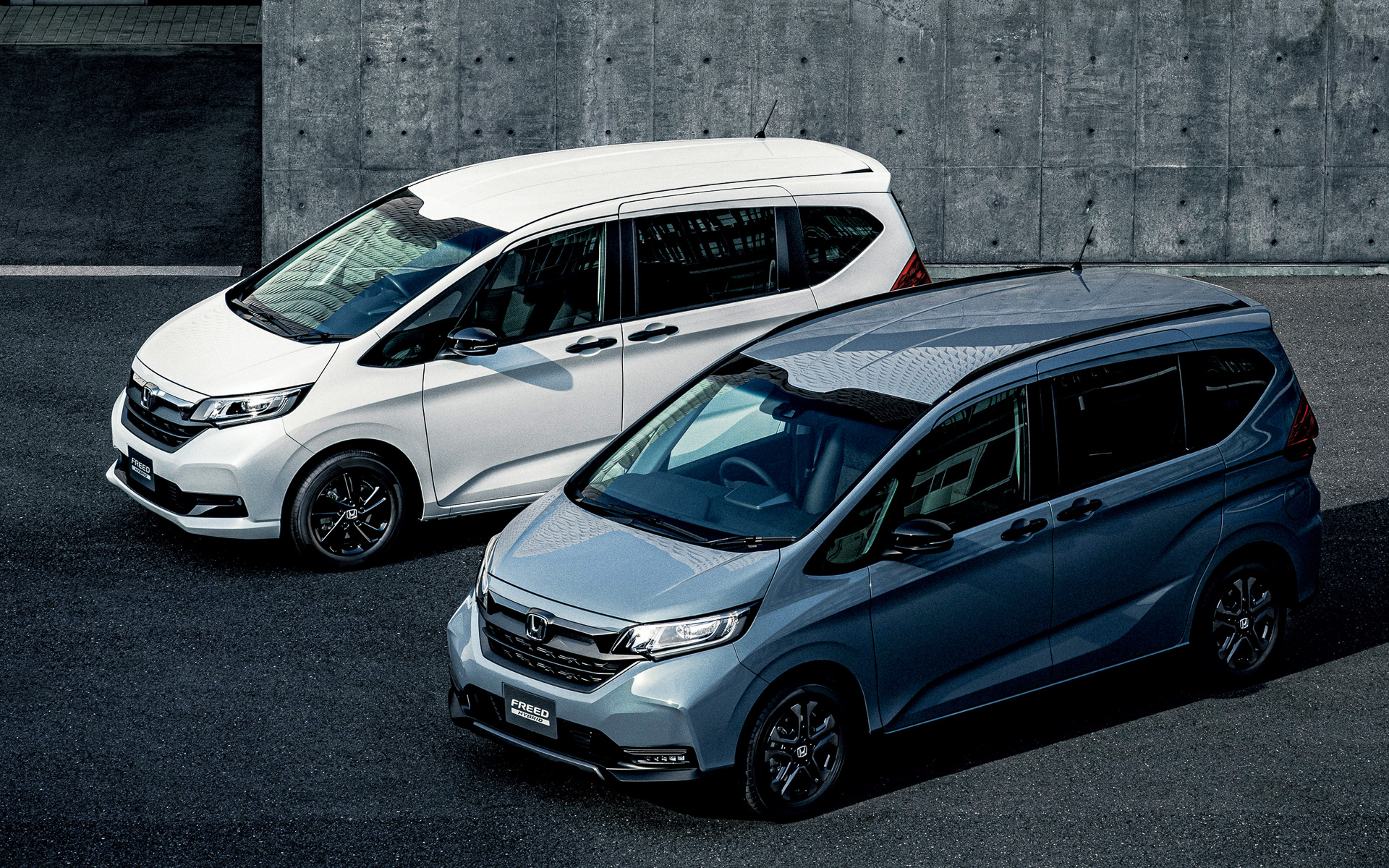 フリード クロスターの特別仕様車ブラックスタイル