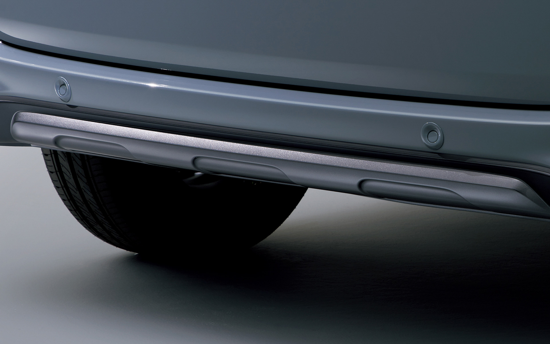 リアロアースポイラー＆リアロアーガーニッシュ（ガンメタリック塗装）