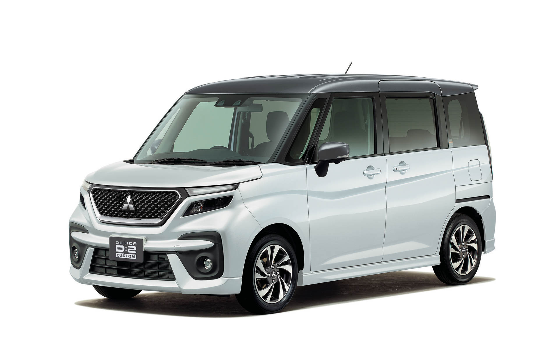 ピュアホワイトパール/ミネラルグレーメタリック2トーンルーフ