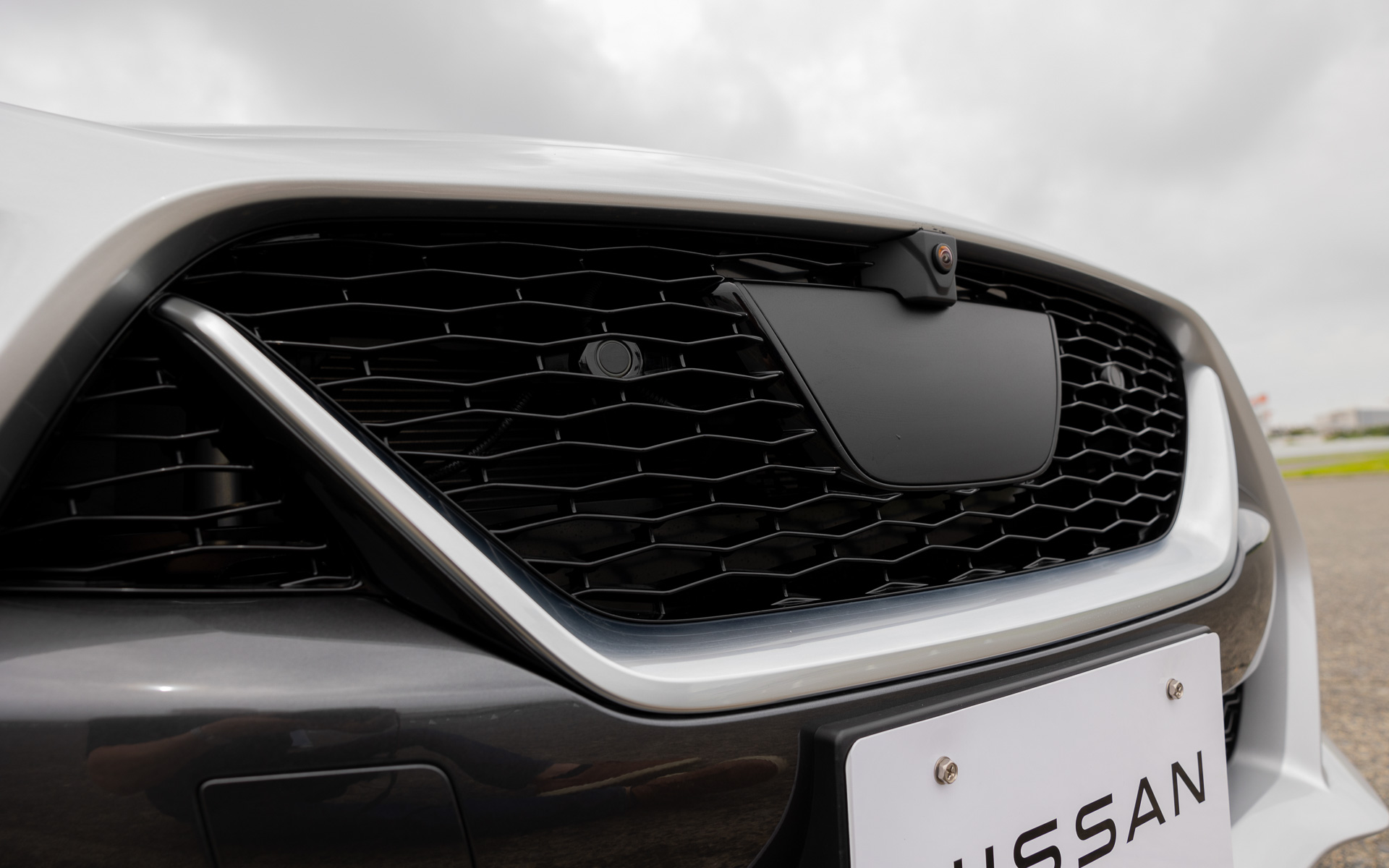 次世代LiDARを活用する運転支援技術を搭載した試作車