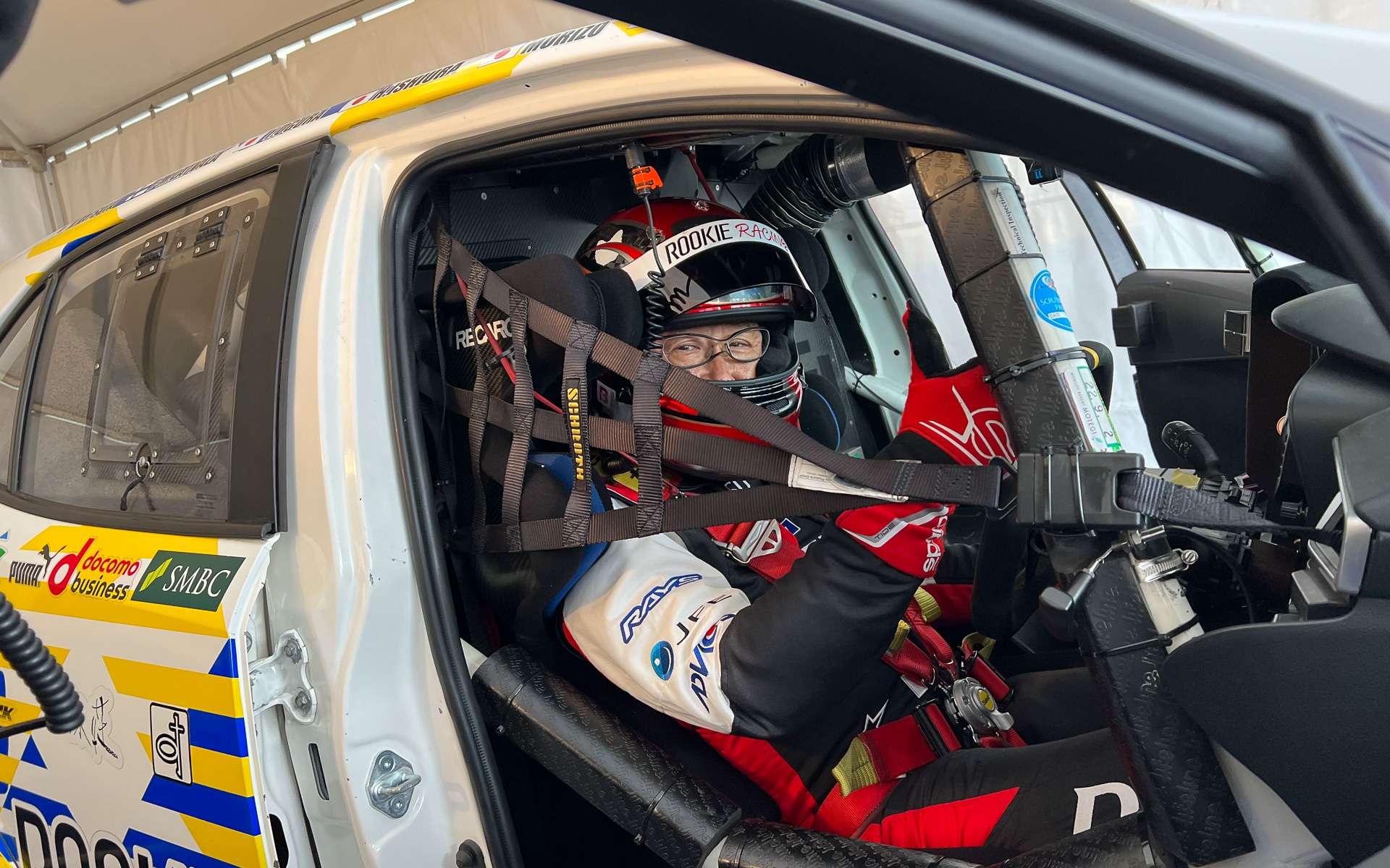 ル・マン24時間レースで水素カーロラをフルコースデモランしたトヨタ自動車 豊田章男会長