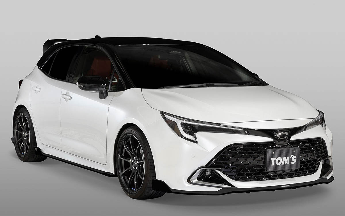 カローラスポーツ用スタイリングパーツ装着イメージ