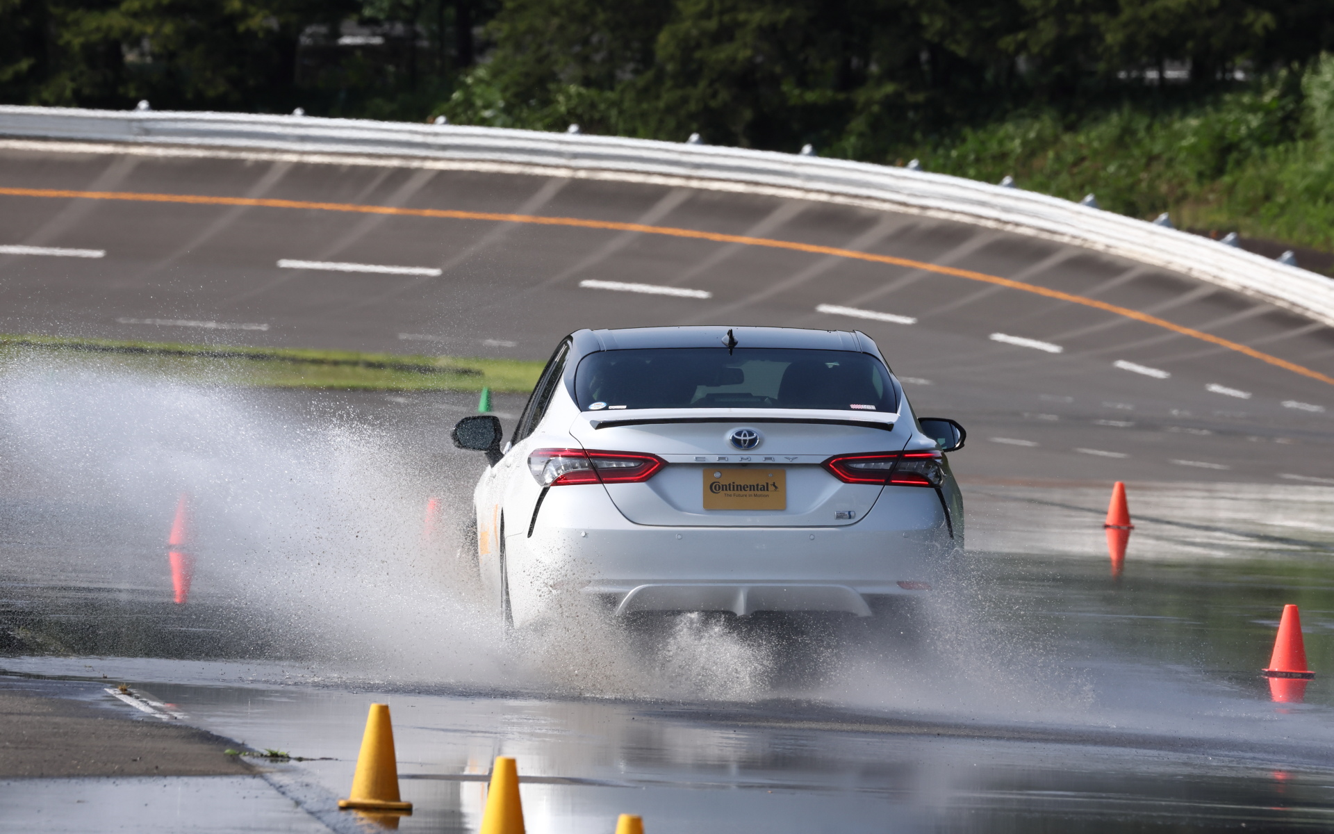 第7世代に進化したコンフォートタイヤも試した