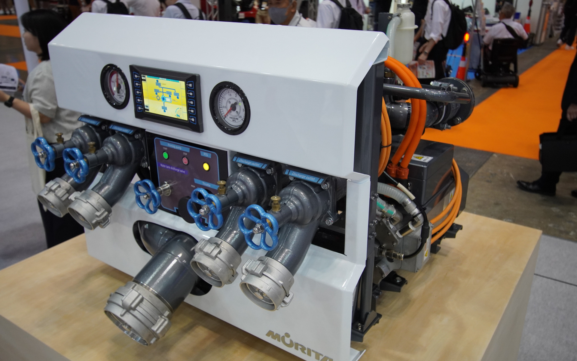 EVトラックに対応できる搭載型電動水ポンプユニット「MoEVius cocept」