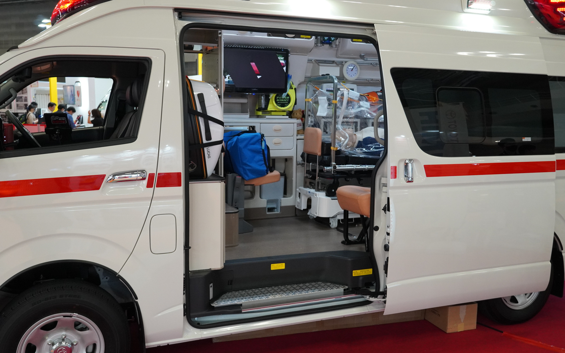 救急車ハイメディック