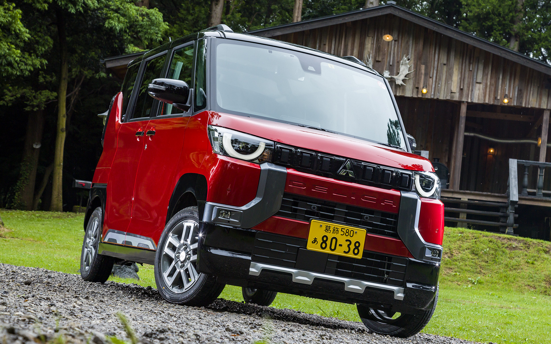 事前予約が好調という三菱自動車の新型デリカミニ