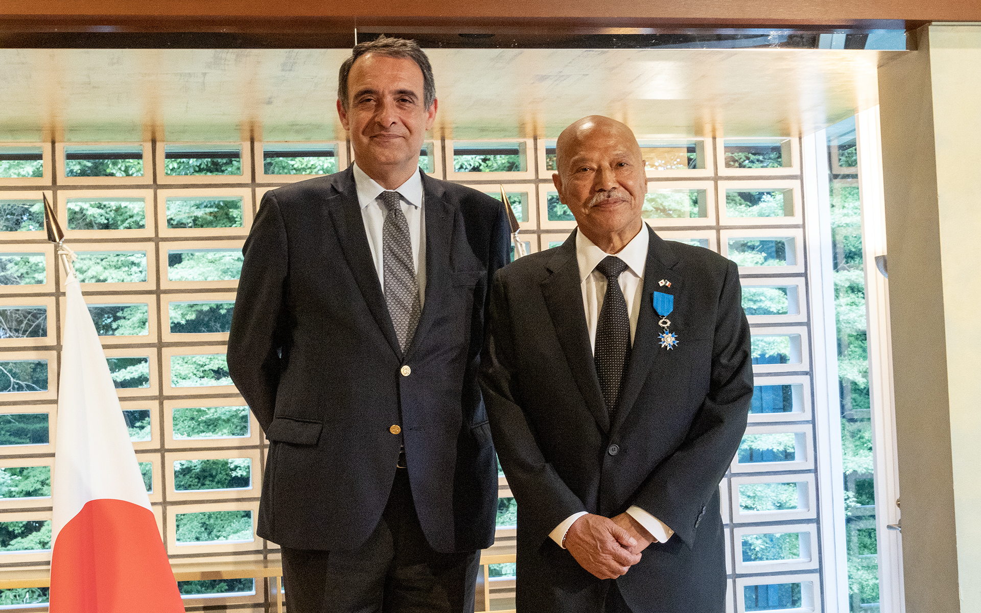 駐日フランス大使館 特命全権大使 フィリップ・セトン氏（左）と「ミスター ル・マン」こと寺田陽次郎氏