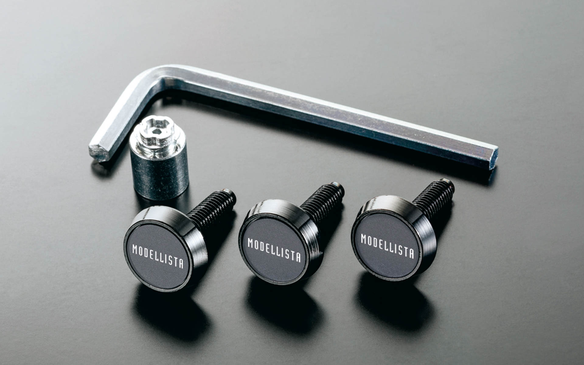 セキュリティ付きナンバープレートボルト（6050円）