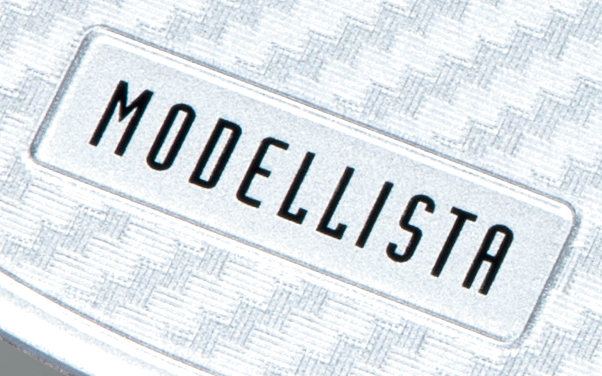 ドアハンドルプロテクター シルバー（6600円/台、3300円/1セット［2枚入り］）