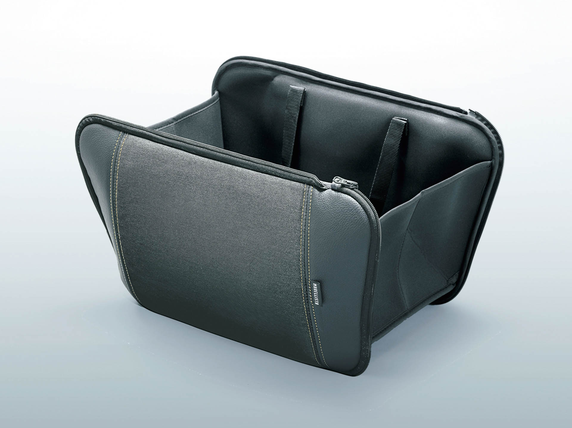 スマートクッショントート（9900円）