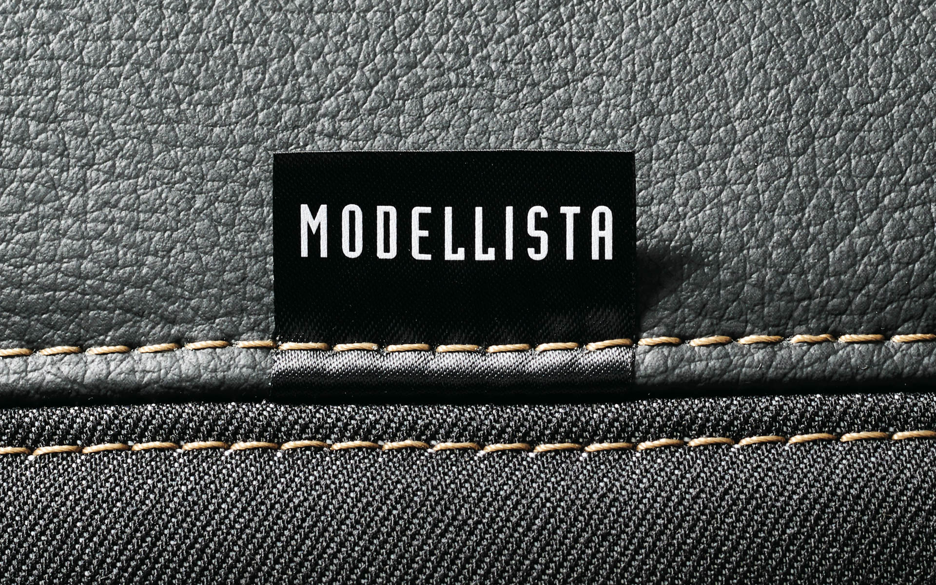 スマートクッショントート（9900円）