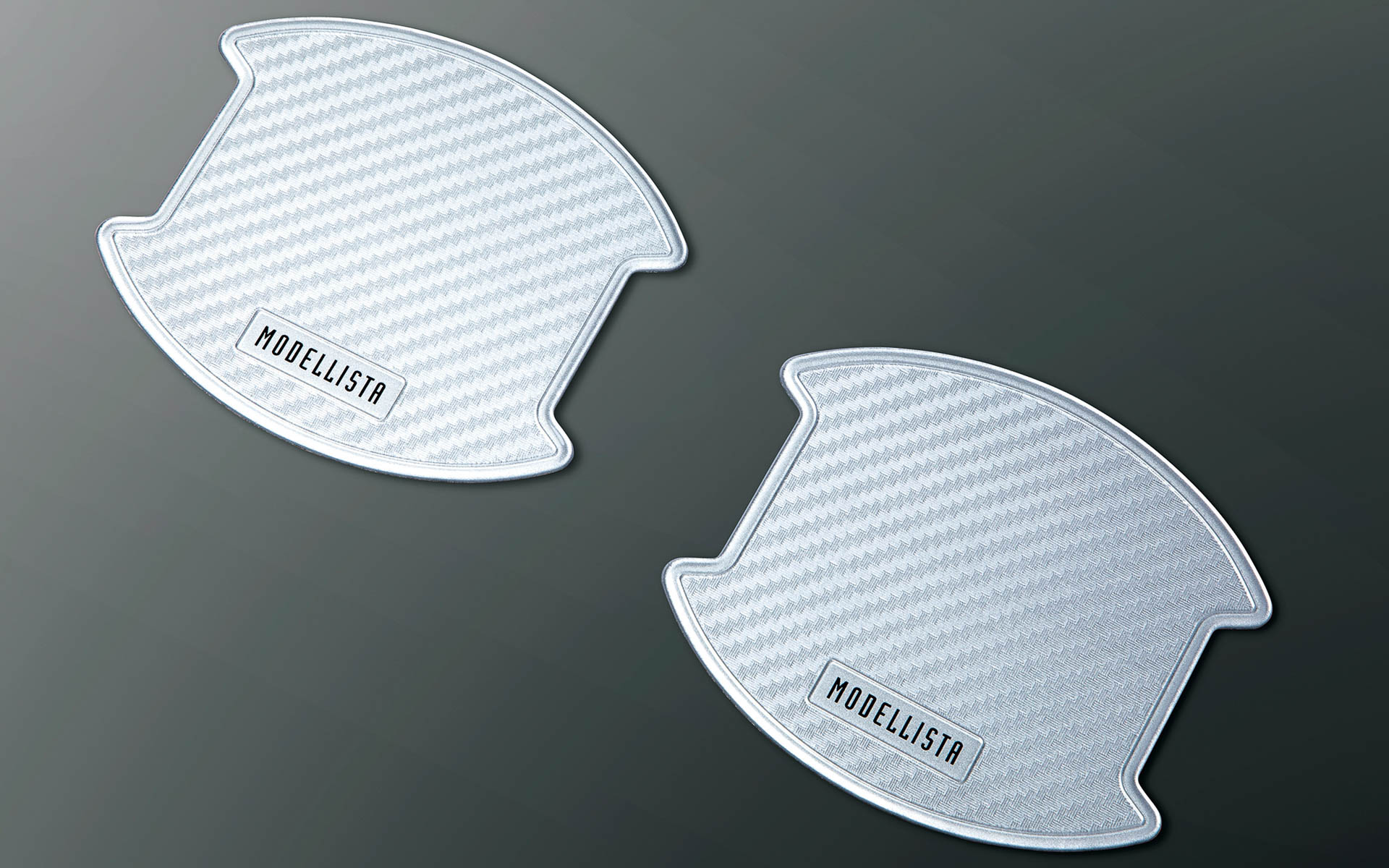 ドアハンドルプロテクター シルバー（6600円/台、3300円/1セット［2枚入り］）