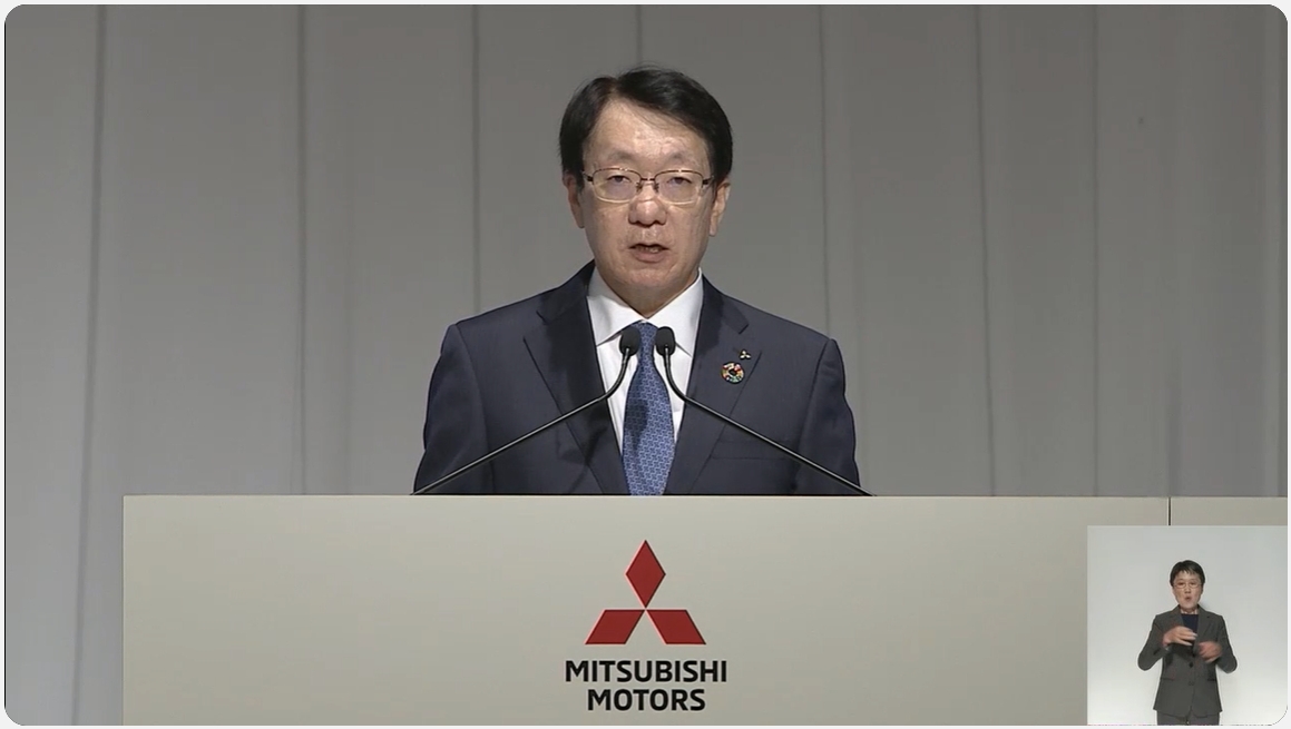 三菱自動車工業の第54回定時株主総会で議長を務めた三菱自動車工業株式会社 代表執行役社長 兼 最高経営責任者 加藤隆雄氏