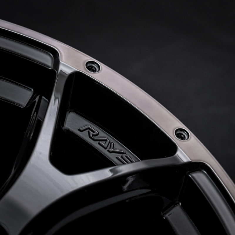 レイズ、次世代型SUV専用鋳造メッシュホイール「ホムラ 2X7FA」に