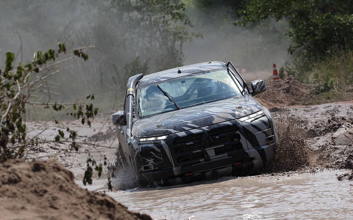 新型トライトン