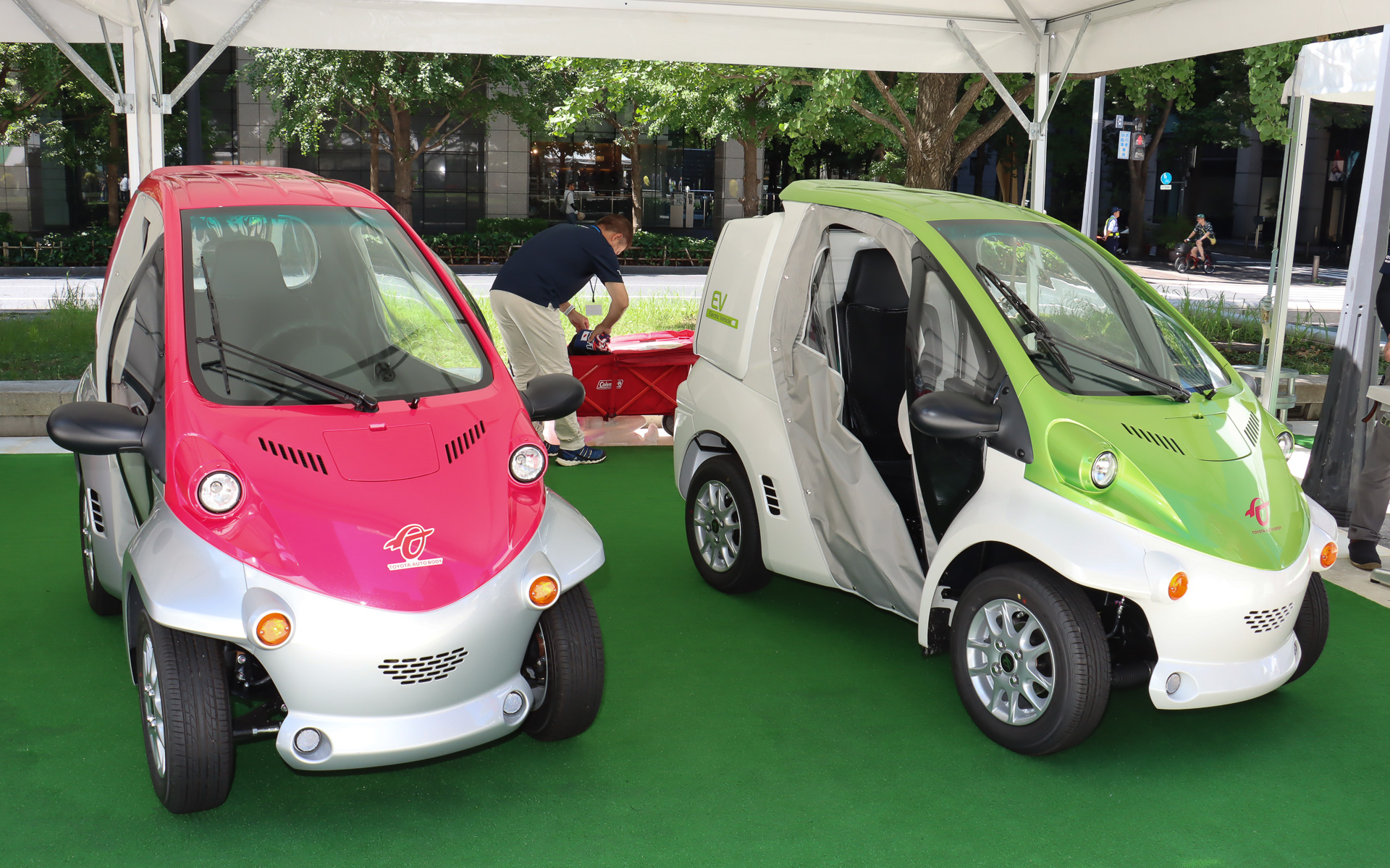 トヨタ車体「コムス」