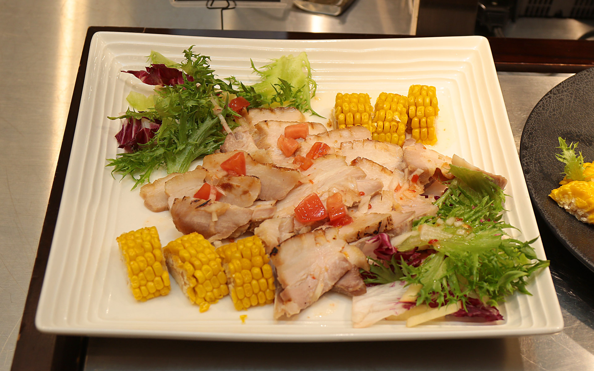 ポークの塩麺ロティレモン風味