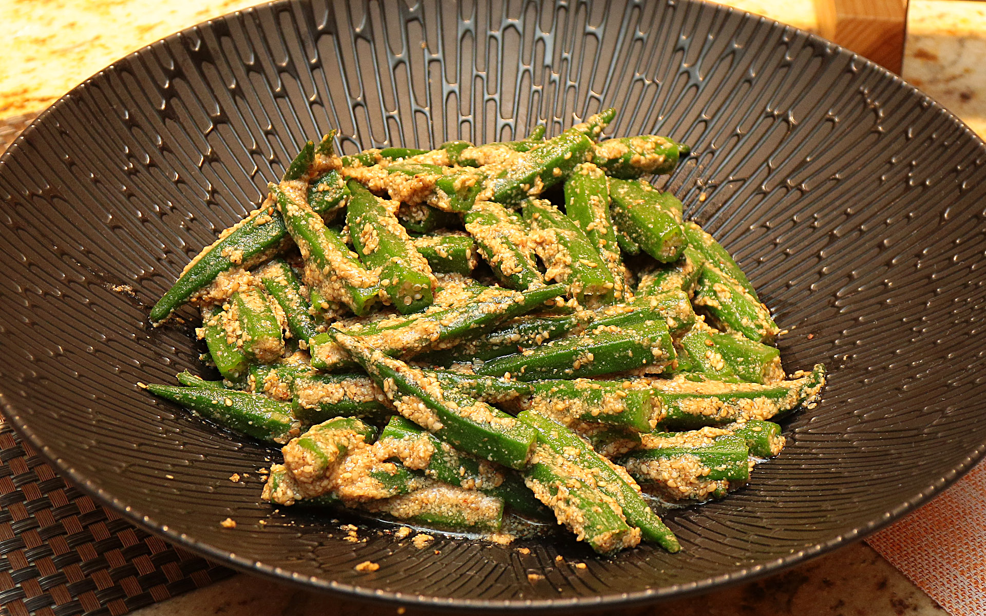 オクラ胡麻和え