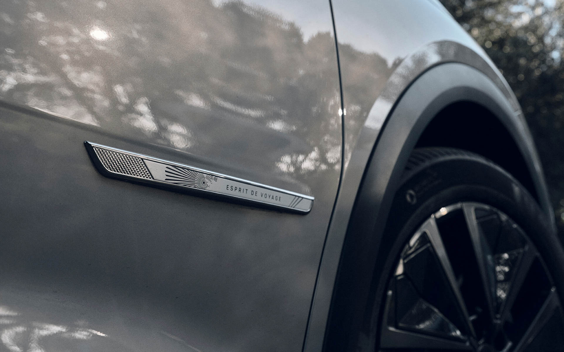 DS 7 エスプリ・ド・ヴォヤージュ