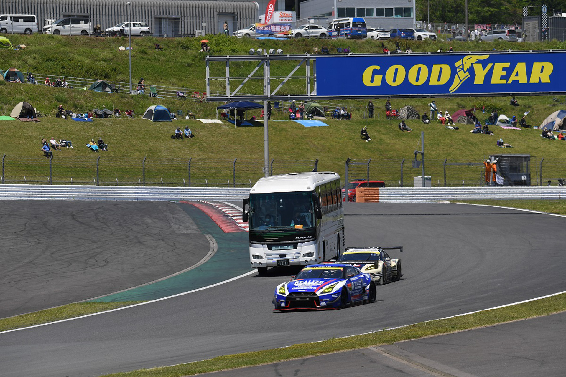 サーキットサファリ