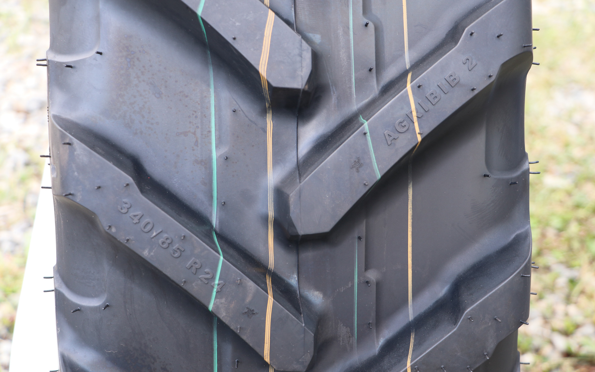 アグリビブ2のトレッド