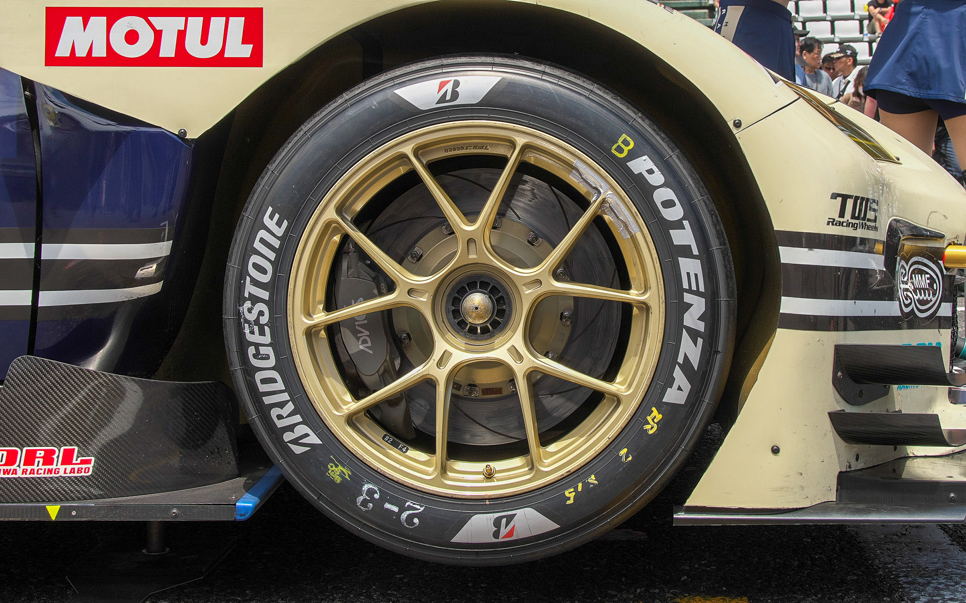 2号車 muta Racing GR86 GT（堤優威/平良響組）の装着タイヤ