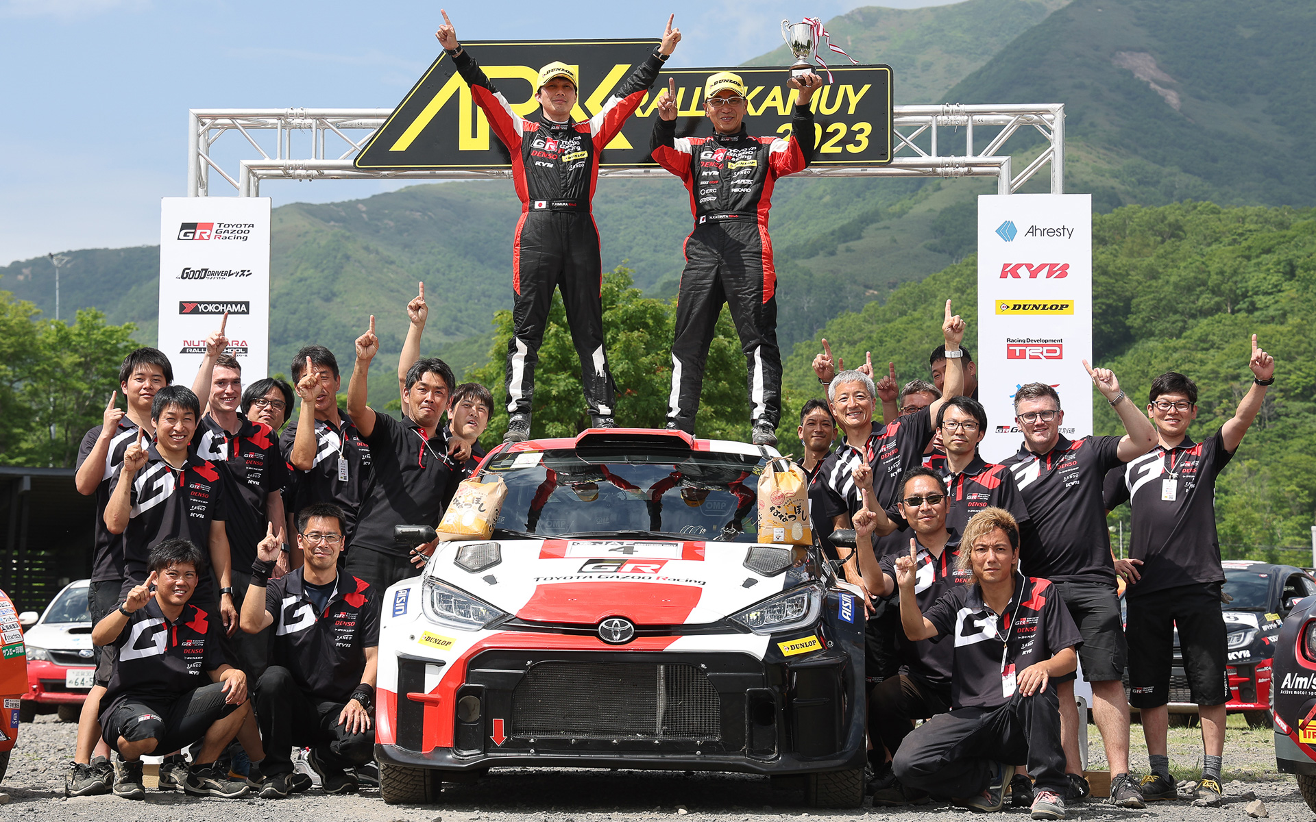 12SS中11SSでトップタイムを記録し今季初優勝を飾った勝田選手/木村選手組