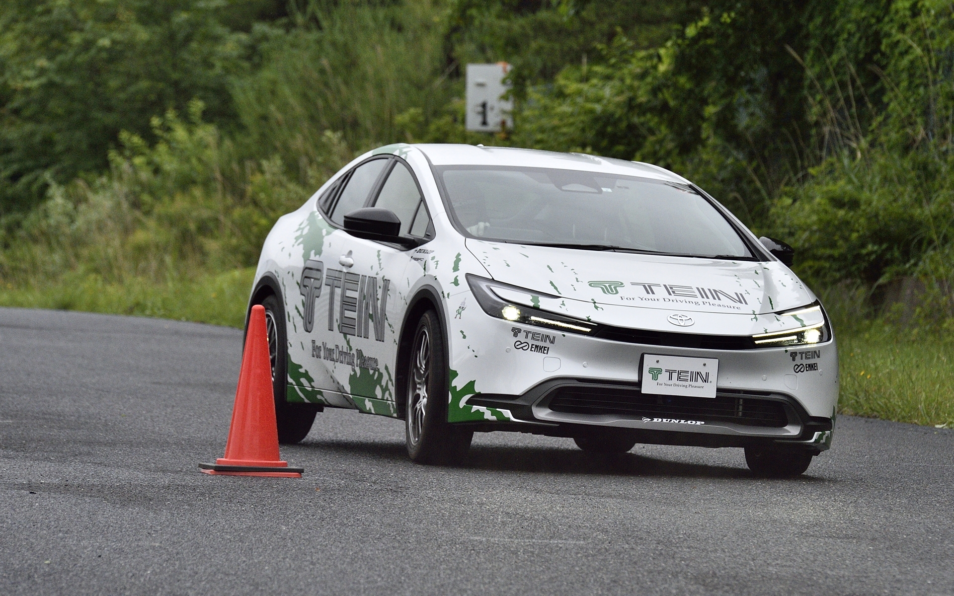 速度制御を使用するとよりスポーティな乗り味になった