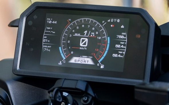 7インチ高輝度TFTメーター