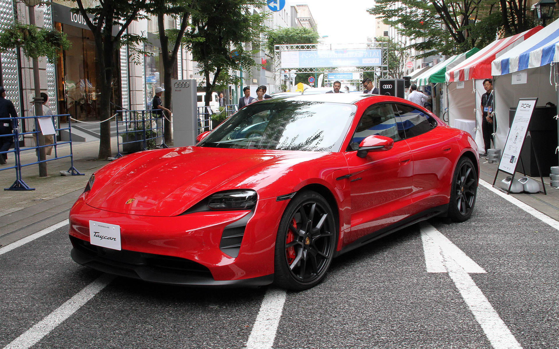 ポルシェ「タイカン GTS」