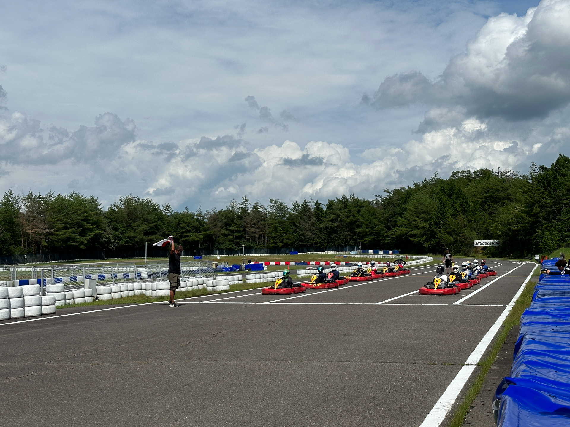 プロジェクト支援者によるカート大会が開催された