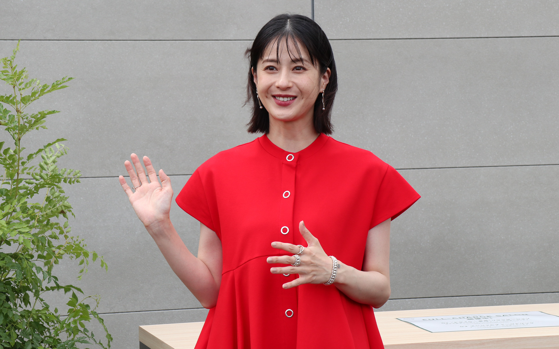 体験後に感想を語る松本さん