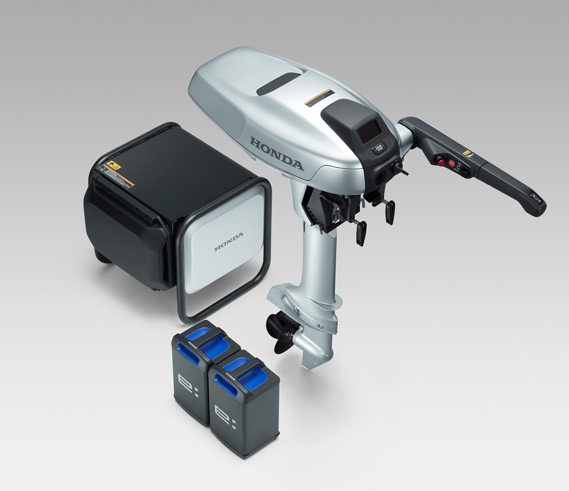 小型船舶用 電動推進機用バッテリーボックスとHonda Mobile Power Pack e: