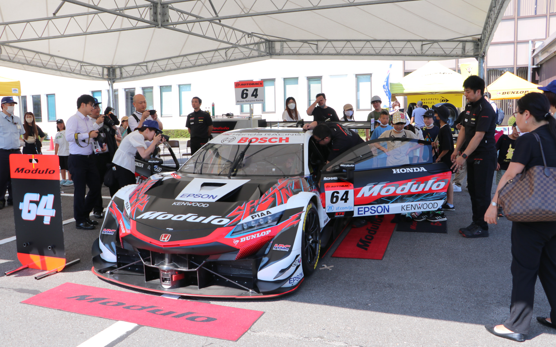 子供たちはコクピットの乗り込み体験ができた