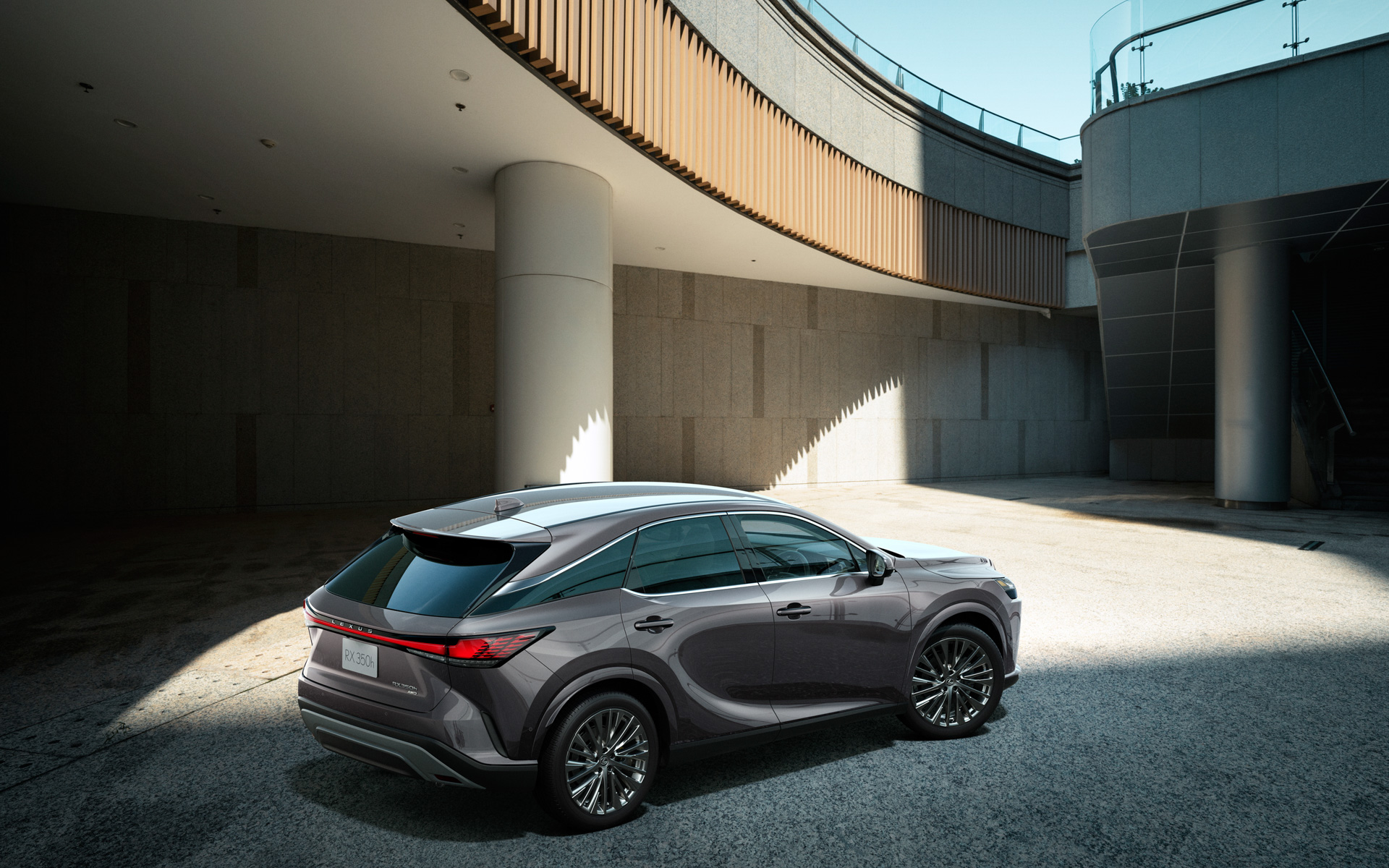 RX350h“version L”（ソニッククロム）