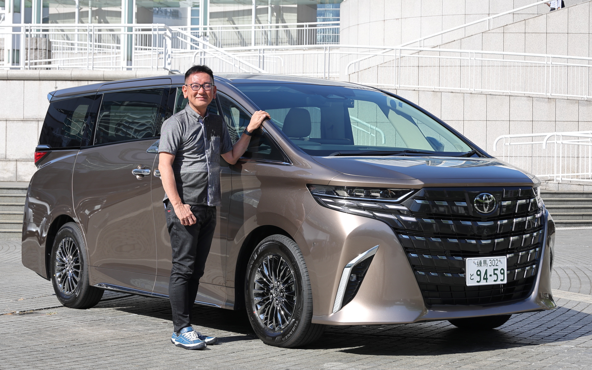 新型アルファード Executive Loungeや新型ヴェルファイアなどに試乗してきました