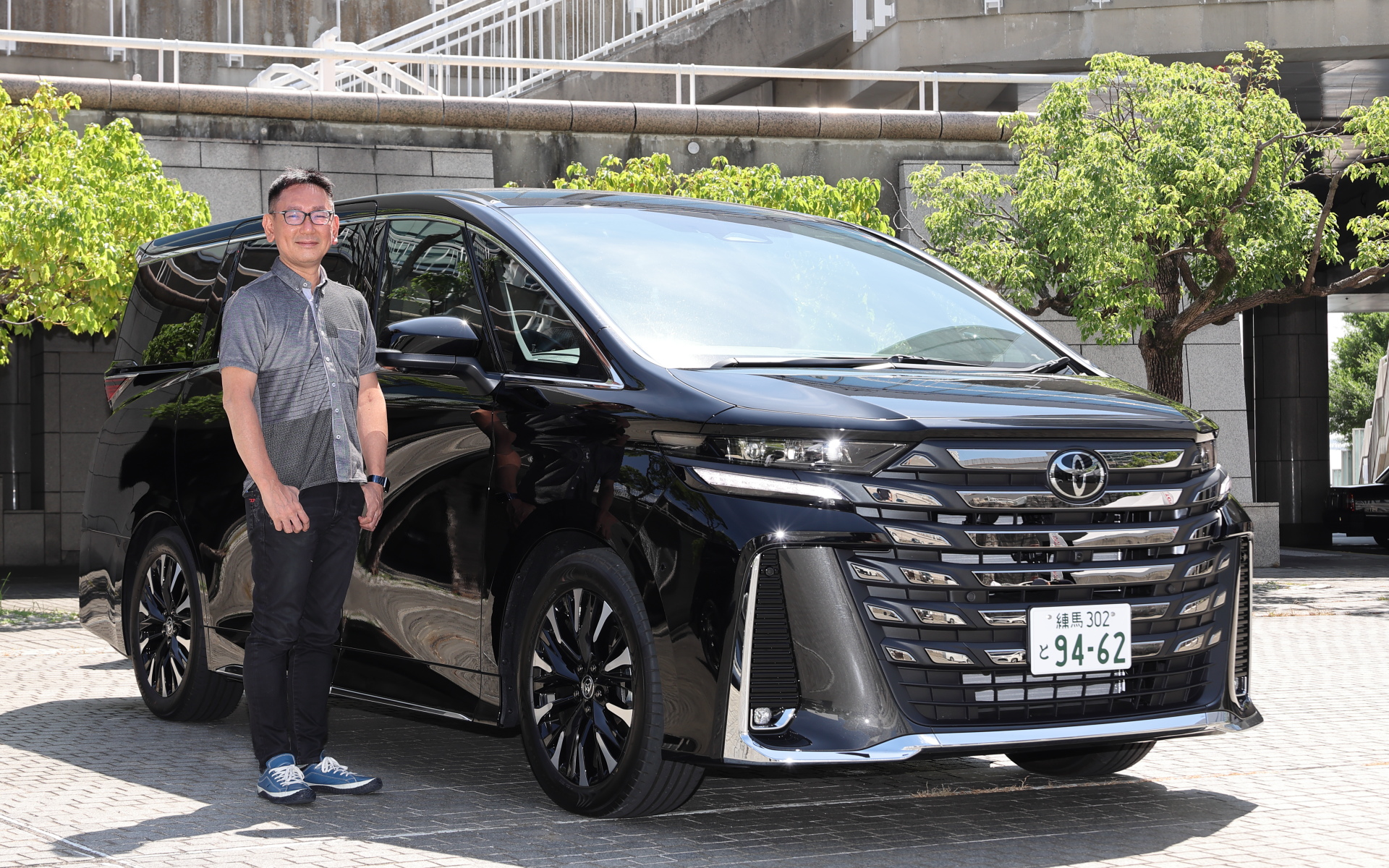 新型ヴェルファイア Z-Premier 2WD