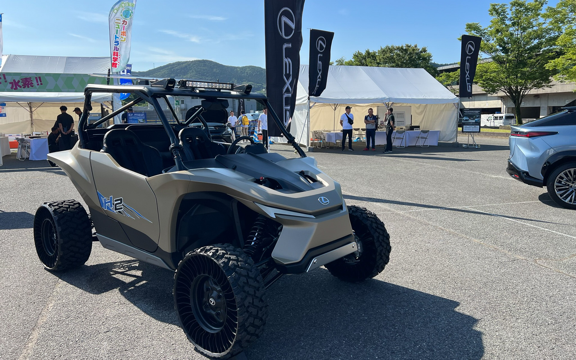 イベント広場に展示されている「ROV CONCEPT 2」なども見ることができる