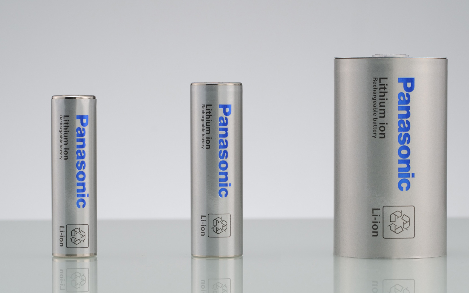 パナソニック エナジーが製造する車載用円筒形リチウムイオン電池