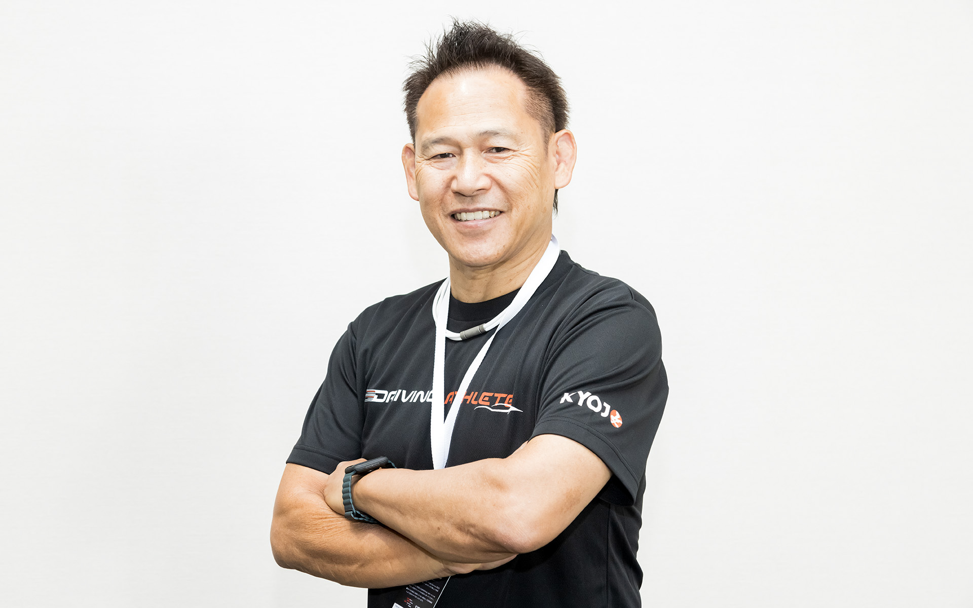 アドバイザーを務めるレーシングドライバーの黒澤琢弥さん