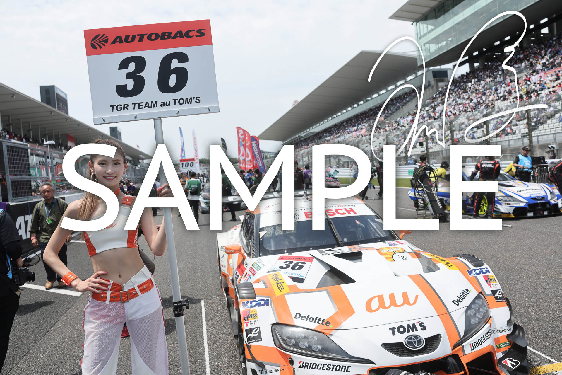 サーキットクイーン（2名のサイン入り：辻門アネラさん、央川かこさん）