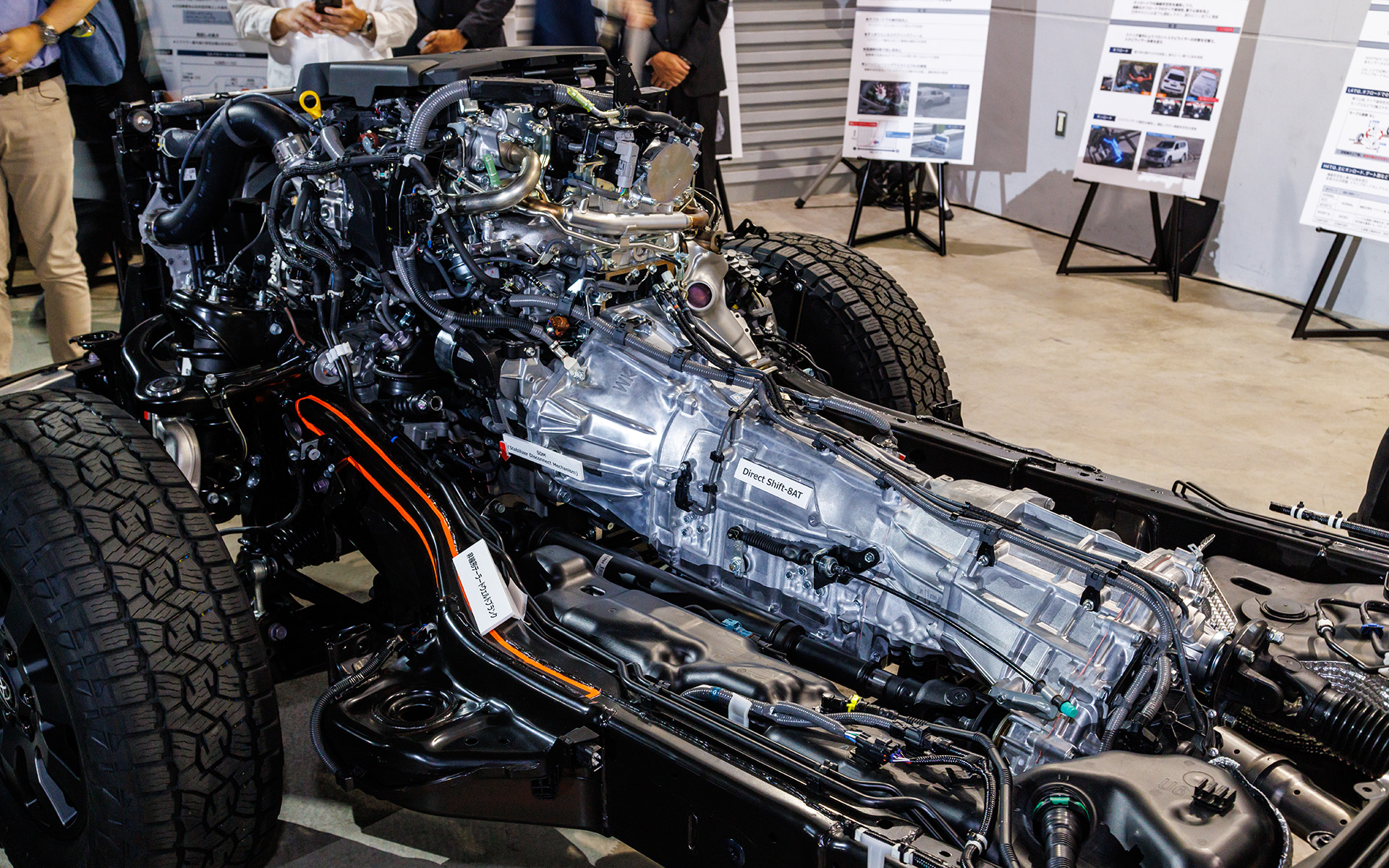 8速ATの採用により走行性能をアップ